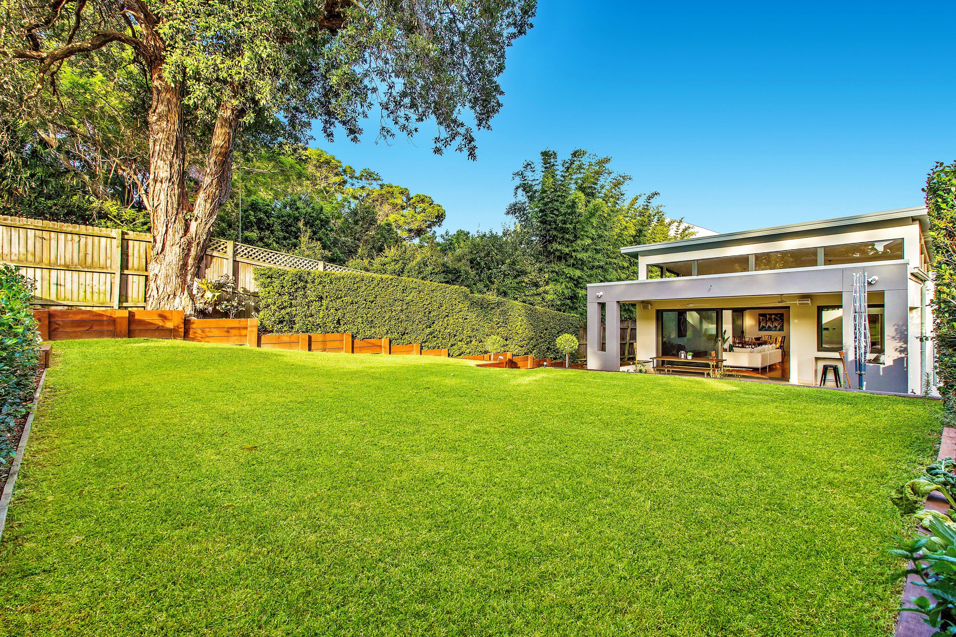 45 Douglas Street, Putney - Thumbnail 2