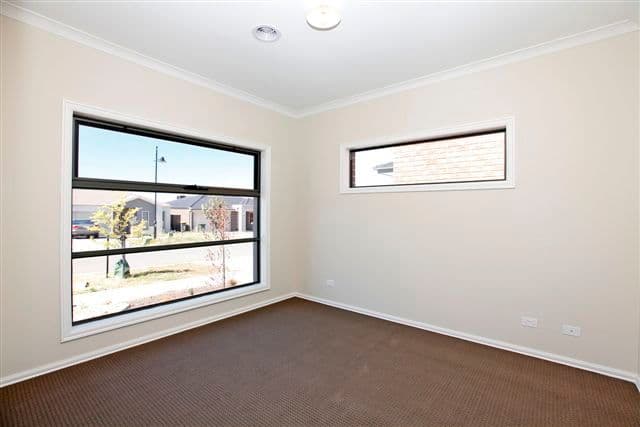 27 Watergum Avenue, CRAIGIEBURN VIC 3064, Craigieburn - Thumbnail 5