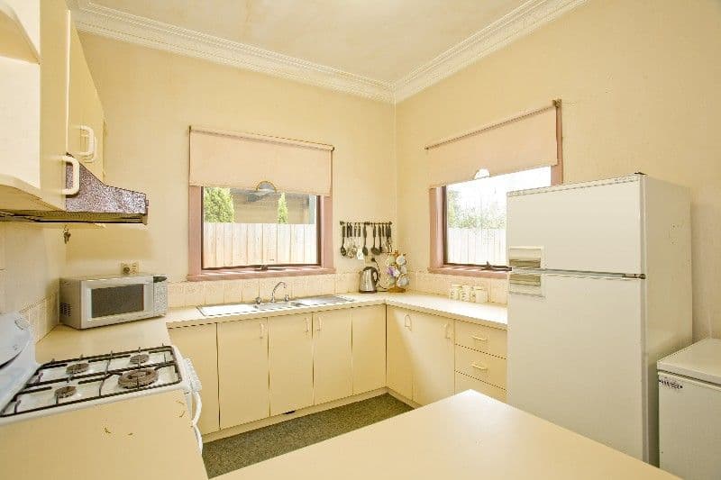 9 Guthrie Street, NORTH GEELONG VIC 3215, North Geelong - Thumbnail 4