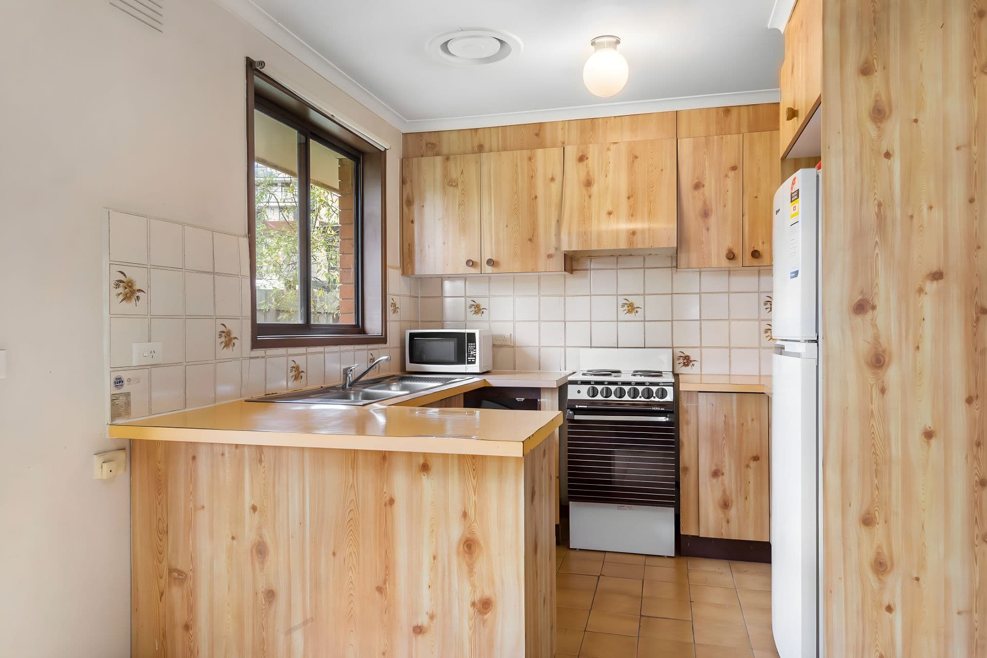 1 Myora Court, Chadstone VIC 3148, Chadstone - Thumbnail 7