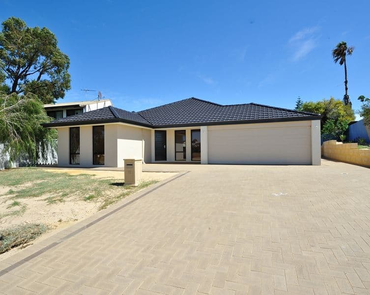 12 Holcombe Road, WARNBRO WA 6169, Warnbro - Image 1