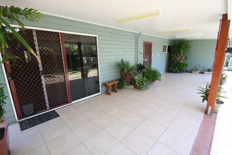 98  Kariboe Street, BILOELA QLD 4715, Biloela - Thumbnail 2