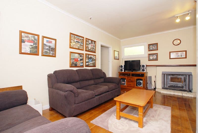 23 Kia Ora Parade, FERNTREE GULLY VIC 3156, Ferntree Gully - Thumbnail 4