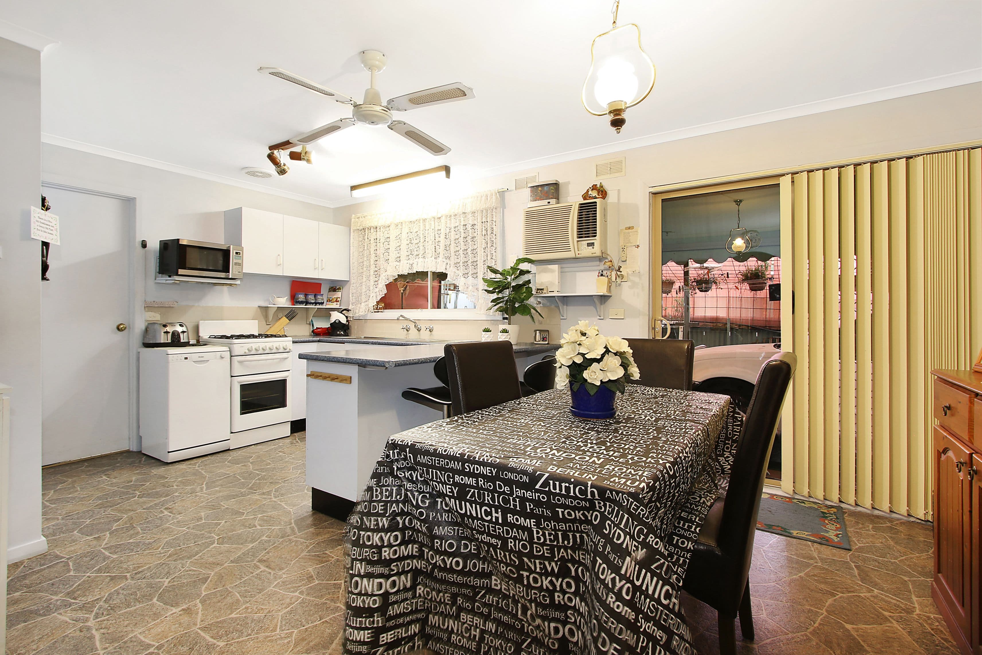 29 Gayview Drive, West Wodonga VIC 3690, West Wodonga - Thumbnail 3