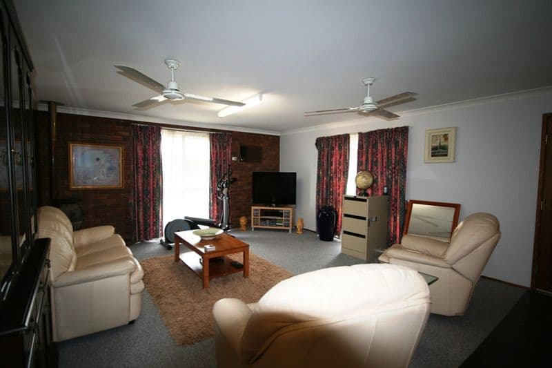 61 Thalberg Avenue, BILOELA QLD 4715, Biloela - Thumbnail 6