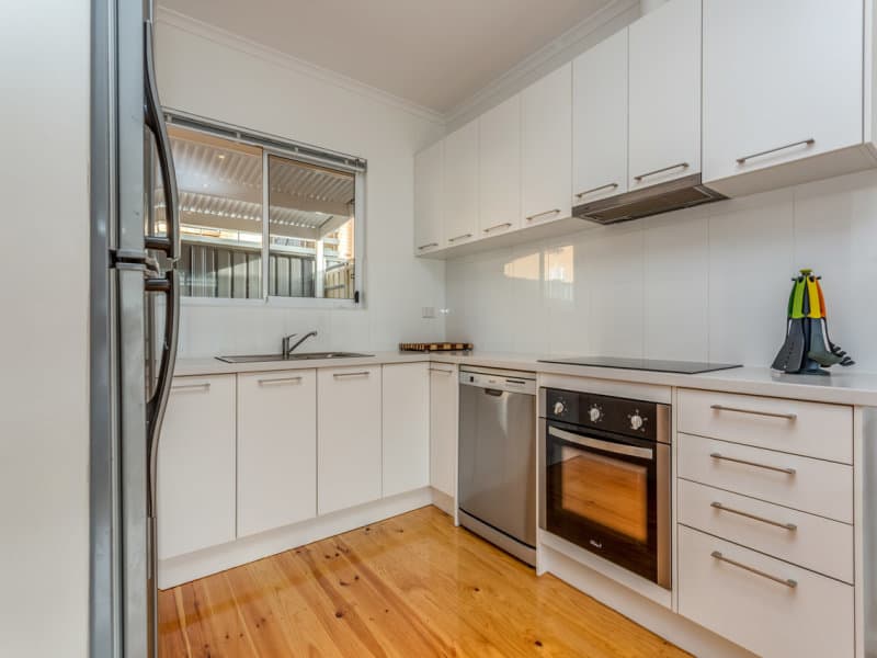 8/32-34 Old Tapleys Hills Road, Glenelg North - Thumbnail 2