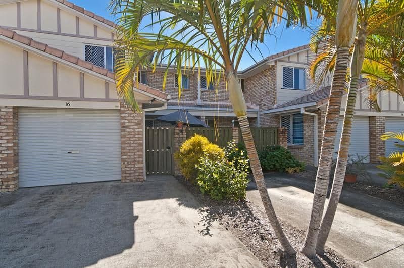 9 Harrier Drive, BURLEIGH WATERS QLD 4220, Burleigh Waters - Image 1