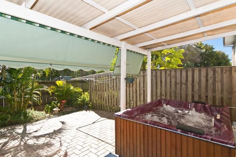 9 Harrier Drive, BURLEIGH WATERS QLD 4220, Burleigh Waters - Thumbnail 2
