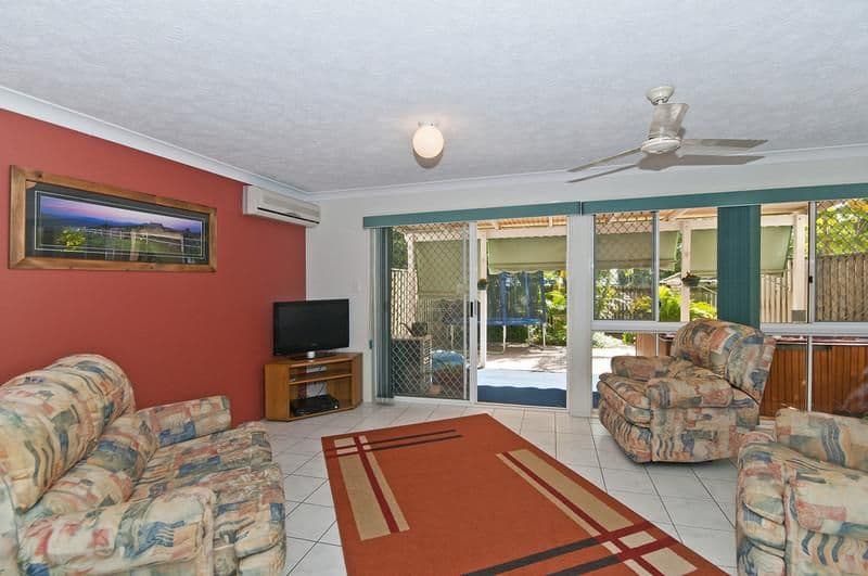 9 Harrier Drive, BURLEIGH WATERS QLD 4220, Burleigh Waters - Thumbnail 3