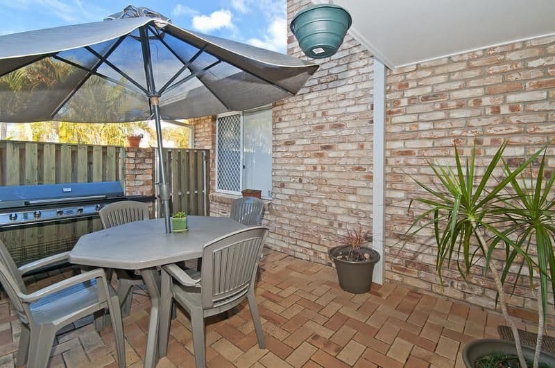 9 Harrier Drive, BURLEIGH WATERS QLD 4220, Burleigh Waters - Thumbnail 7