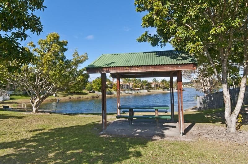 9 Harrier Drive, BURLEIGH WATERS QLD 4220, Burleigh Waters - Thumbnail 8