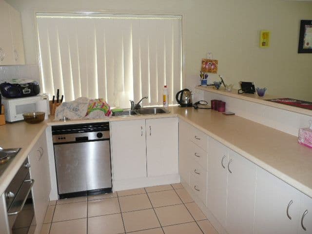 6 Bedroff Street, UPPER COOMERA QLD 4209, Upper Coomera - Thumbnail 5