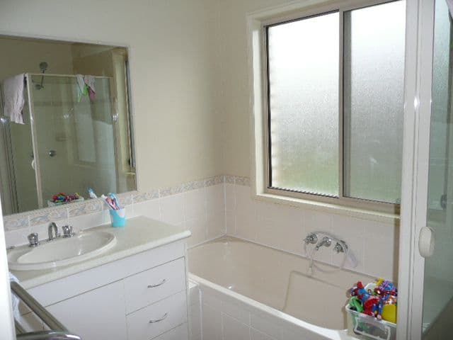 6 Bedroff Street, UPPER COOMERA QLD 4209, Upper Coomera - Thumbnail 7