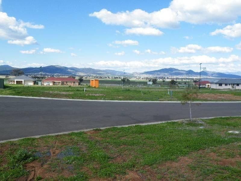 14 Peter Coote Street, QUIRINDI NSW 2343, Quirindi - Thumbnail 3