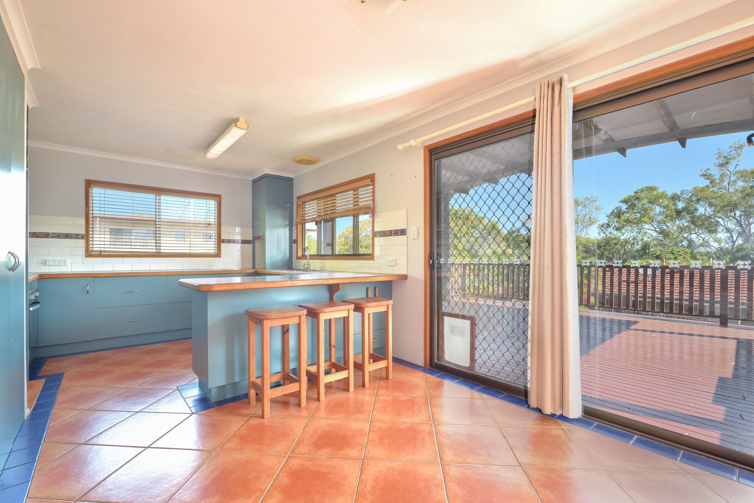 12 Cook Street, West Gladstone QLD 4680, West Gladstone - Thumbnail 3