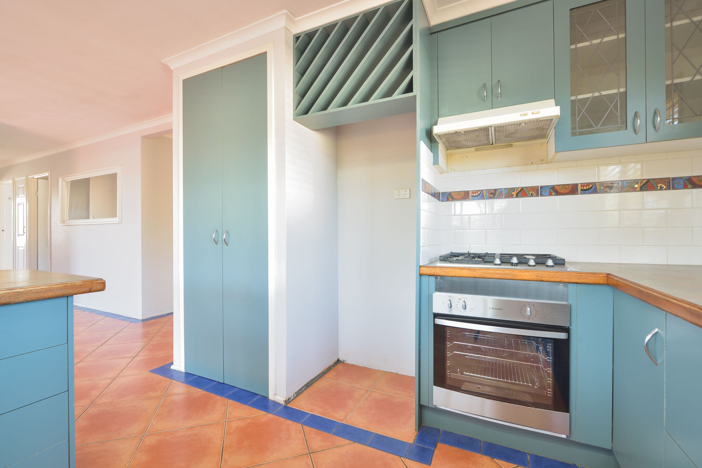 12 Cook Street, West Gladstone QLD 4680, West Gladstone - Thumbnail 5