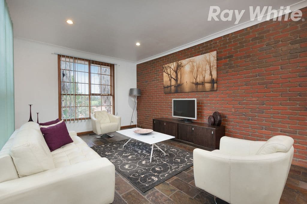 3 Heroic Court, Mill Park VIC 3082, Mill Park - Thumbnail 2