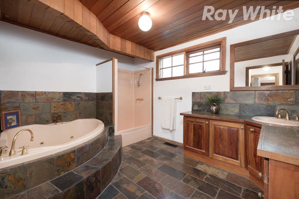 3 Heroic Court, Mill Park VIC 3082, Mill Park - Thumbnail 8