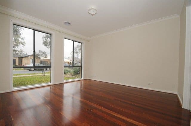 24 Rocky Gate Drive, TRUGANINA VIC 3029, Truganina - Thumbnail 4