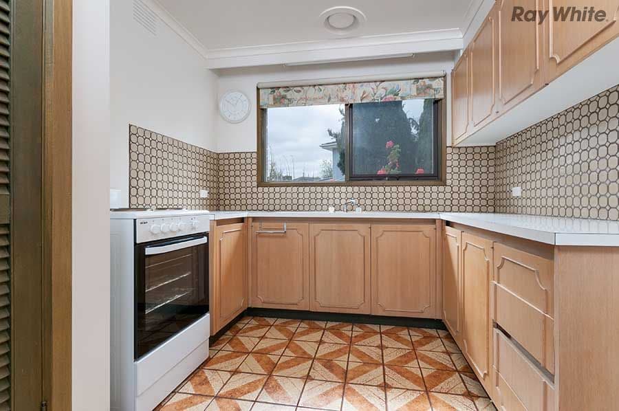 16 Culgoa Court, Keilor VIC 3036, Keilor - Thumbnail 2