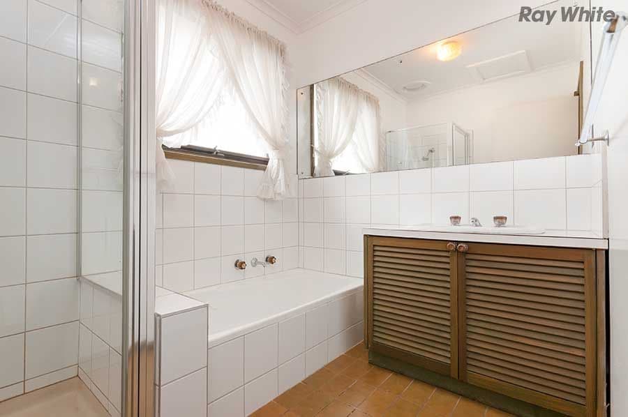 16 Culgoa Court, Keilor VIC 3036, Keilor - Thumbnail 6