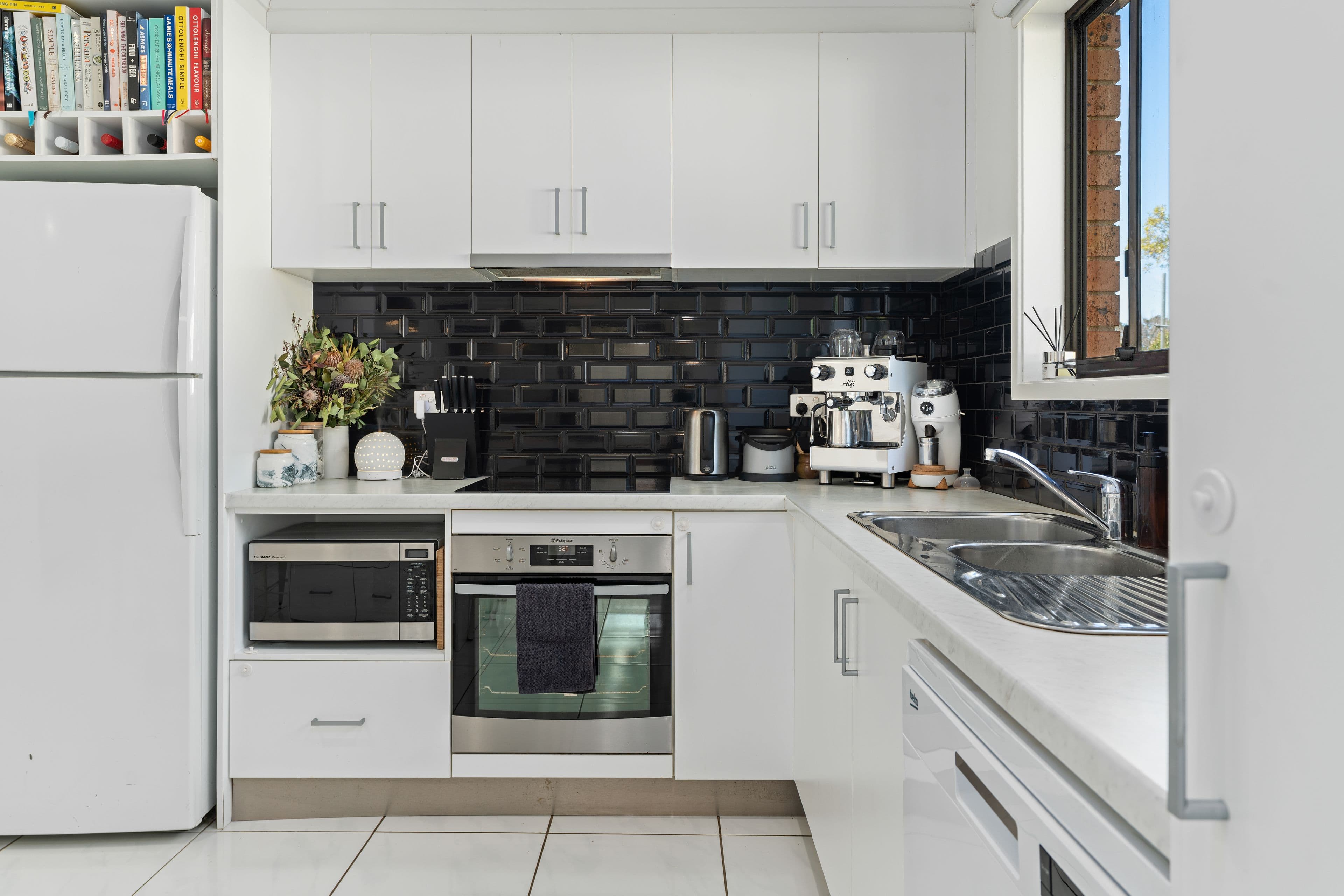 5 Carisbrook Close, Bomaderry NSW 2541, Bomaderry - Thumbnail 4