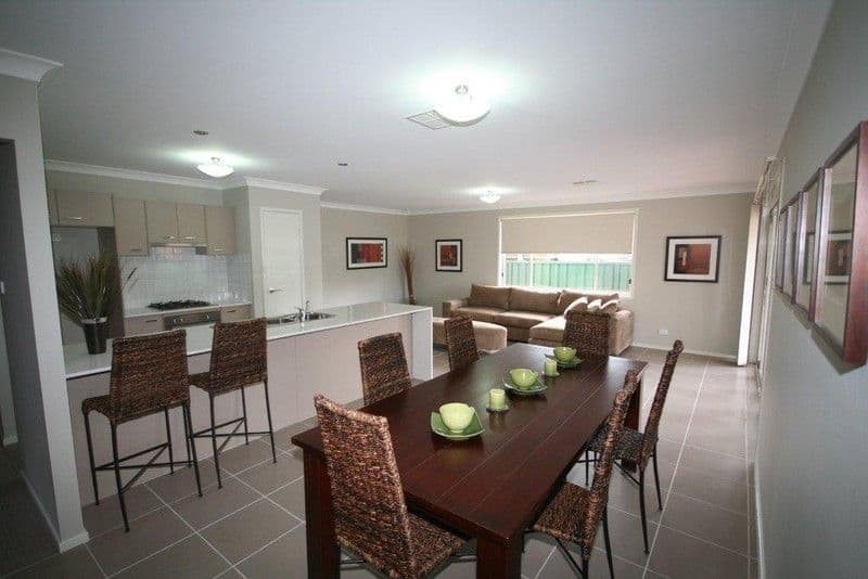 5 Sandalwood Avenue, FLETCHER NSW 2287, Fletcher - Image 1