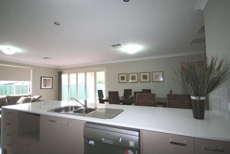 5 Sandalwood Avenue, FLETCHER NSW 2287, Fletcher - Thumbnail 5