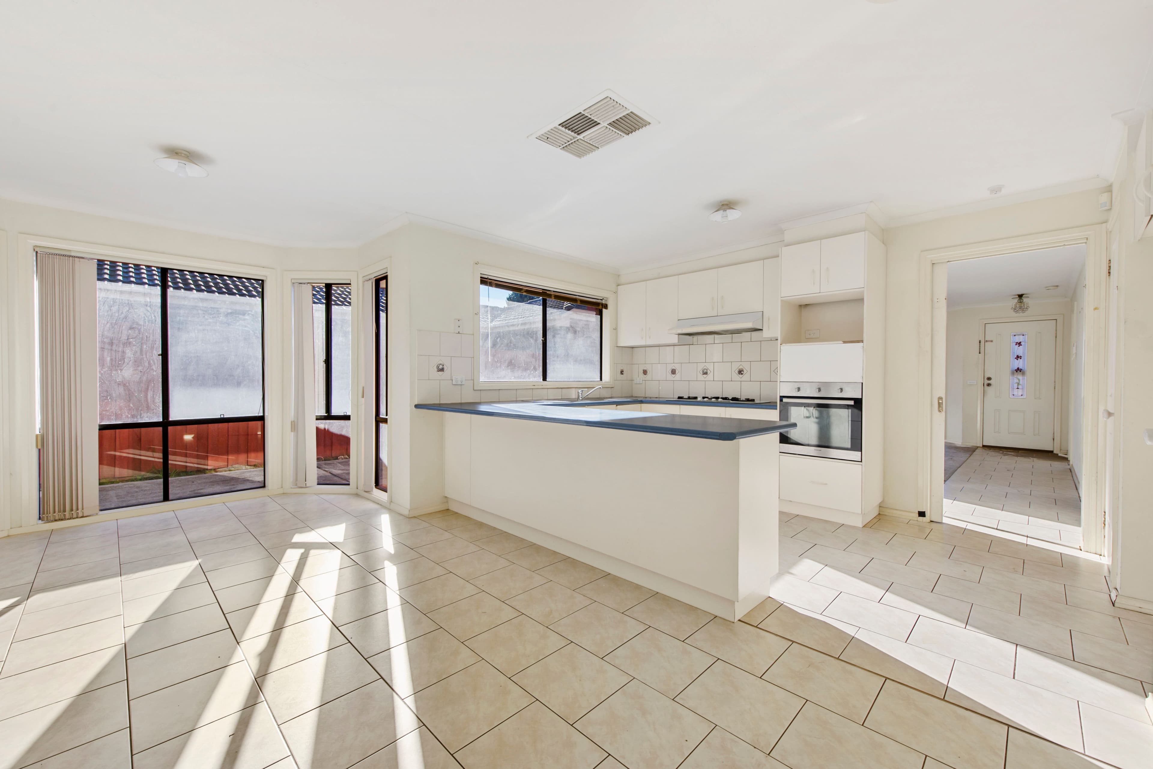 9 Willis Place, Delahey VIC 3037, Delahey - Thumbnail 3