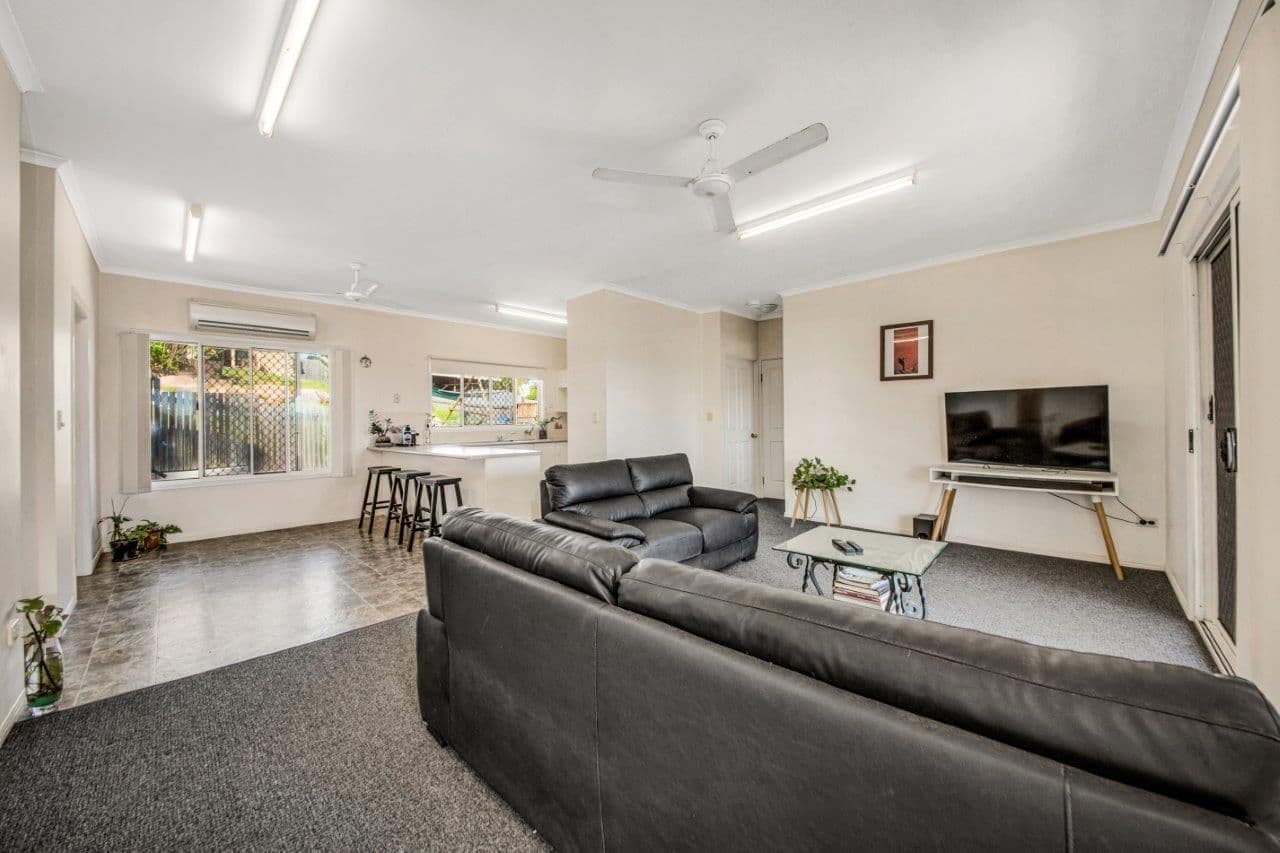 6A Robertson Close, New Auckland QLD 4680, New Auckland - Thumbnail 5