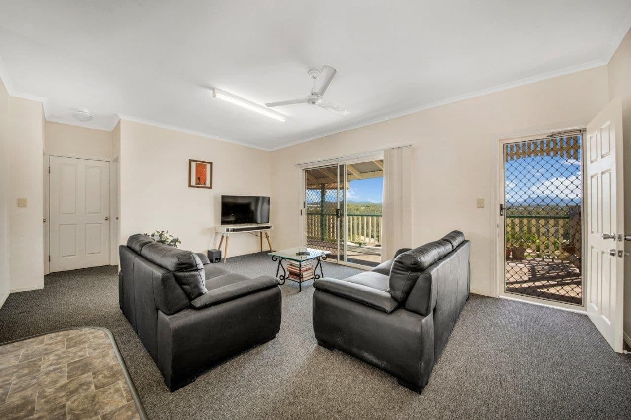 6A Robertson Close, New Auckland QLD 4680, New Auckland - Thumbnail 6