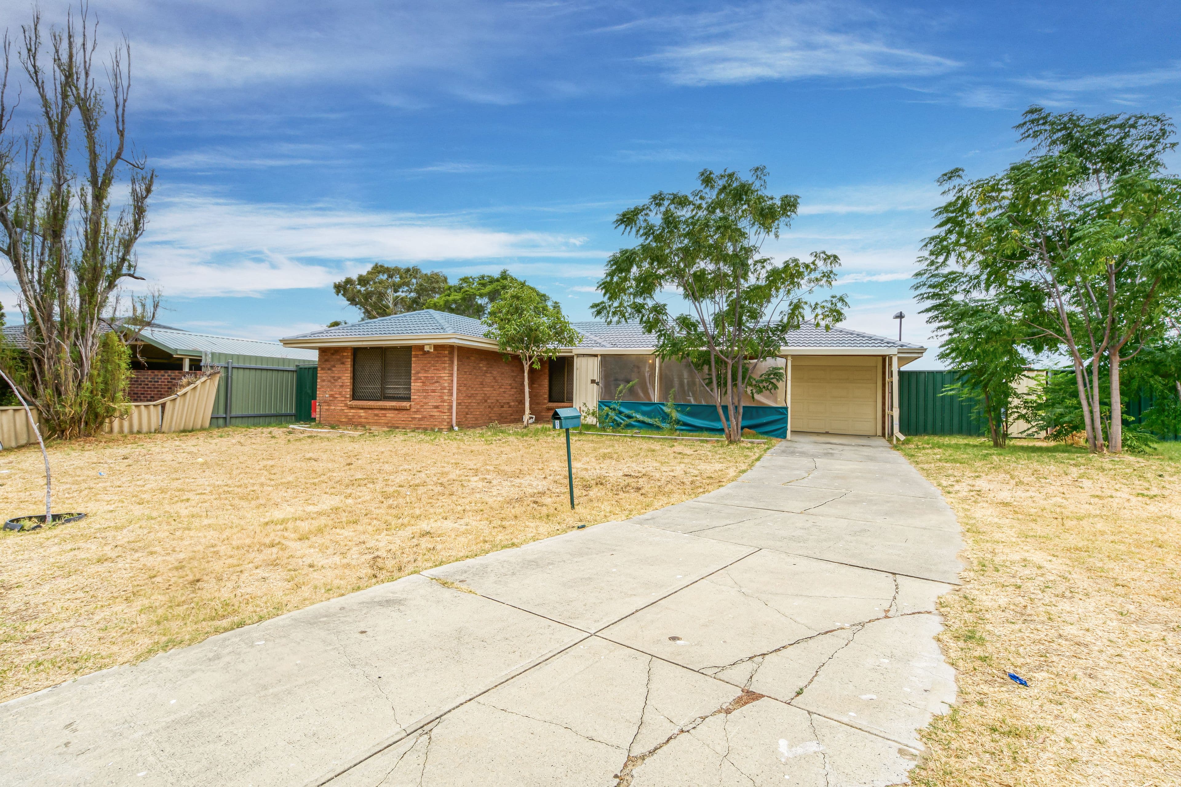 8 Camelot Place, Camillo WA 6111, Camillo - Image 1