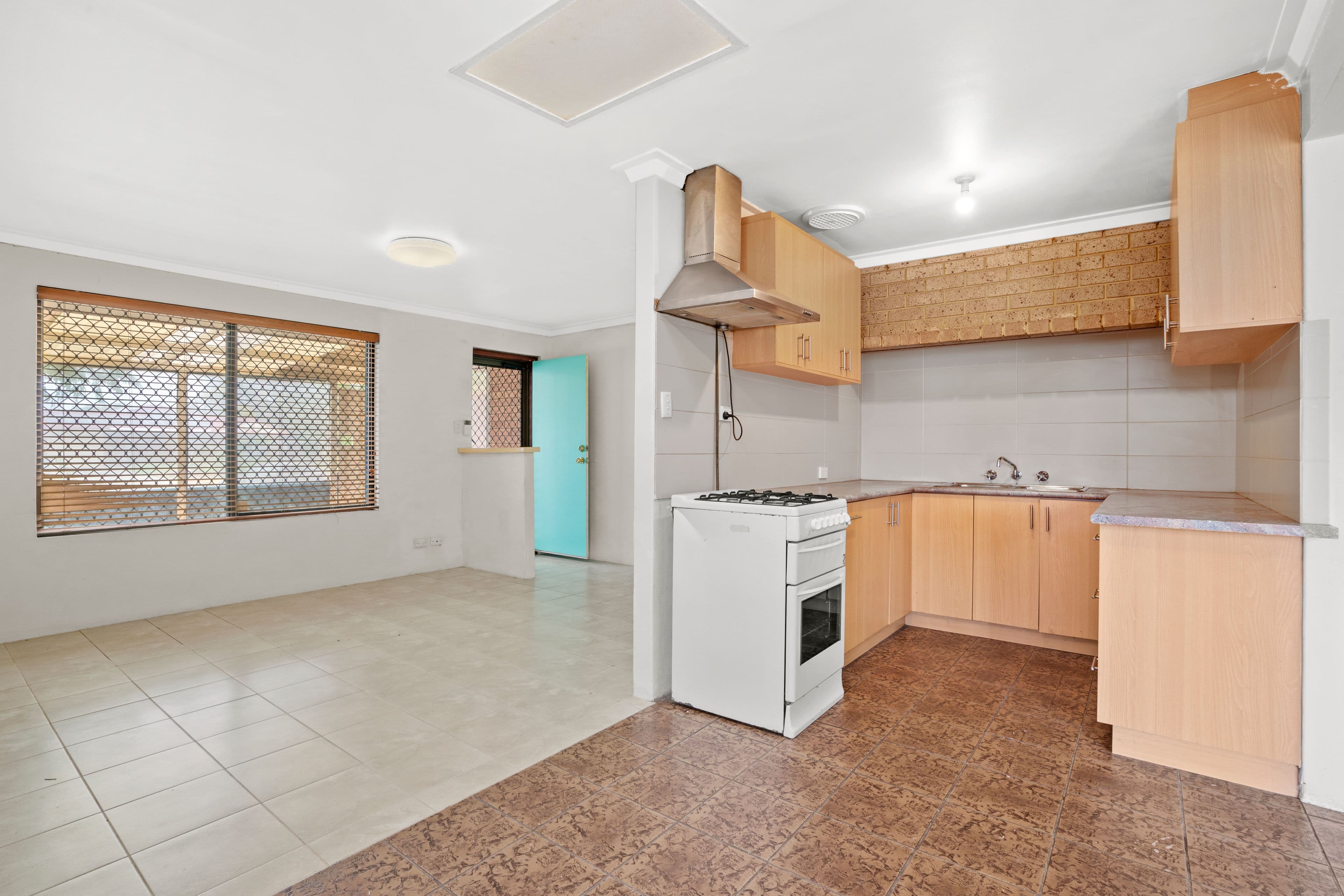 8 Camelot Place, Camillo WA 6111, Camillo - Thumbnail 6