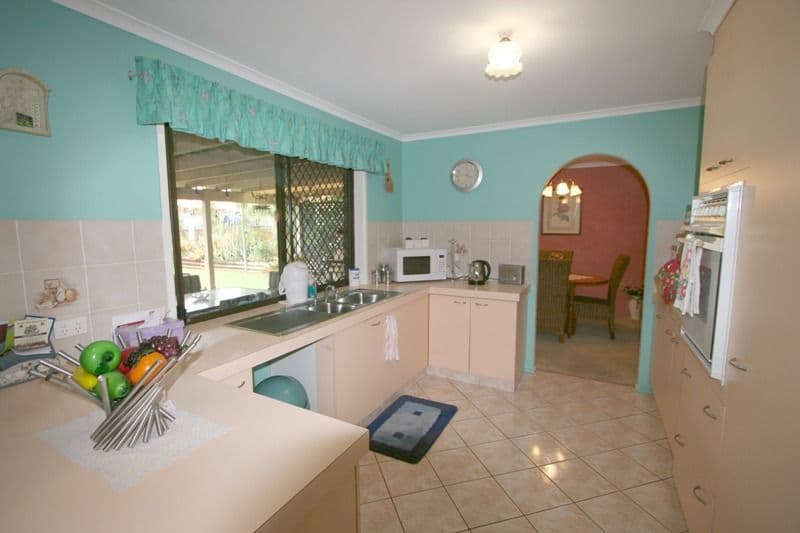 31 Trevally Crescent, MANLY WEST QLD 4179, Manly West - Thumbnail 3