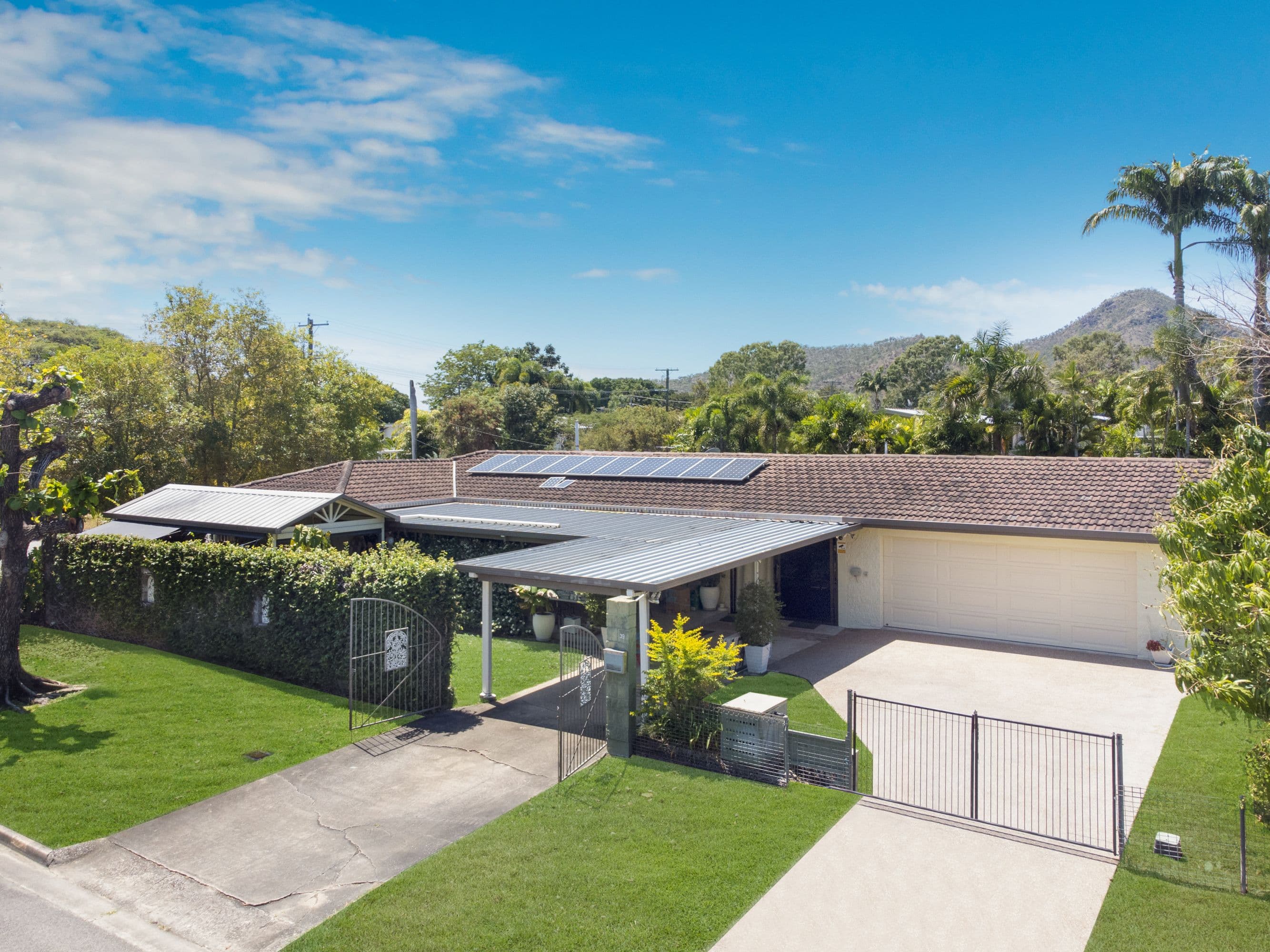 39 Renecol Avenue, Rasmussen QLD 4815, Rasmussen - Image 1
