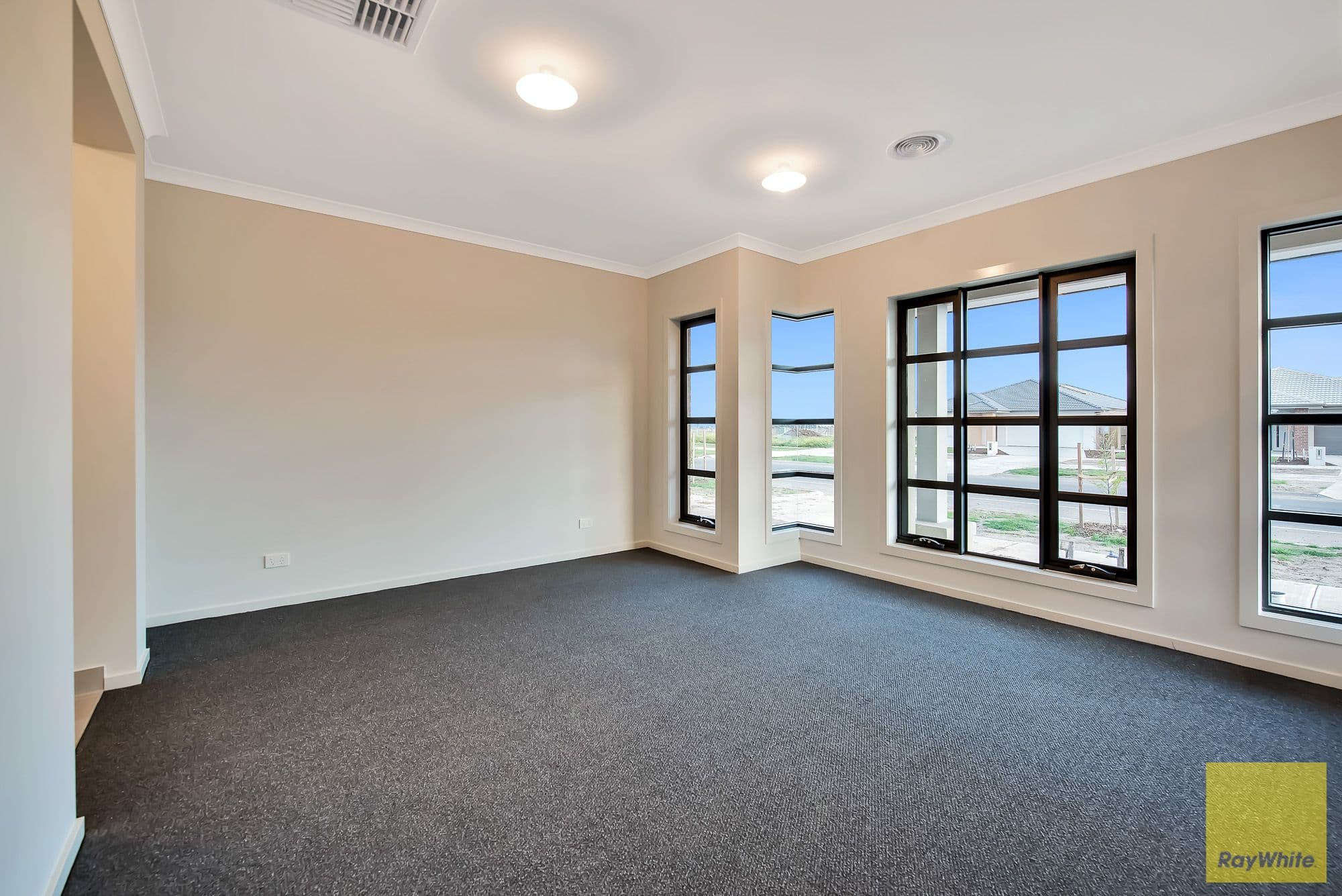 23 Madden Boulevard, Tarneit VIC 3029, Tarneit - Thumbnail 4