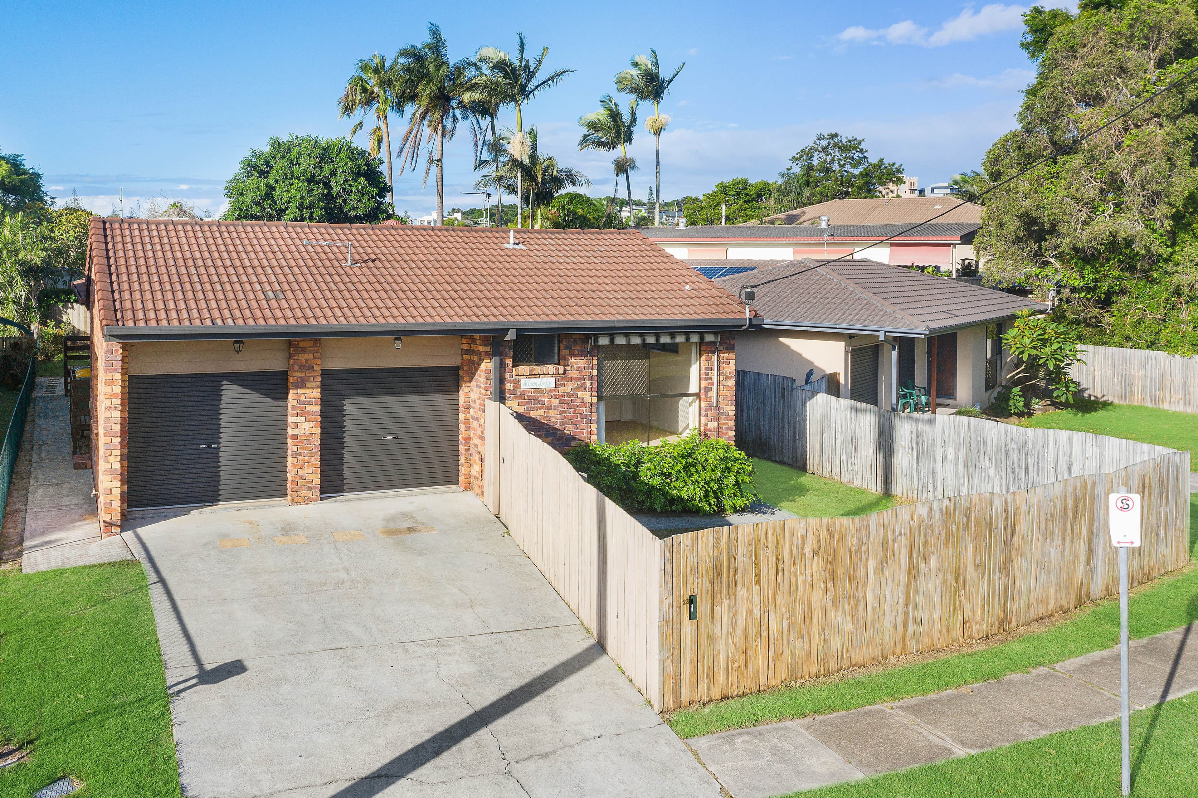 23 Albion Avenue, Miami QLD 4220, Miami - Thumbnail 2