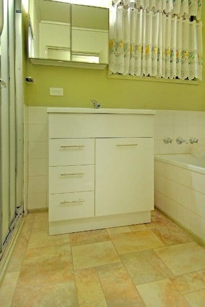 2 Bedroom Luxury Apartment 
                                
                                    SOUTHPORT QLD, Southport - Thumbnail 7