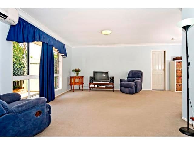 26  Nardie Street, EIGHT MILE PLAINS QLD 4113, Eight Mile Plains - Thumbnail 2