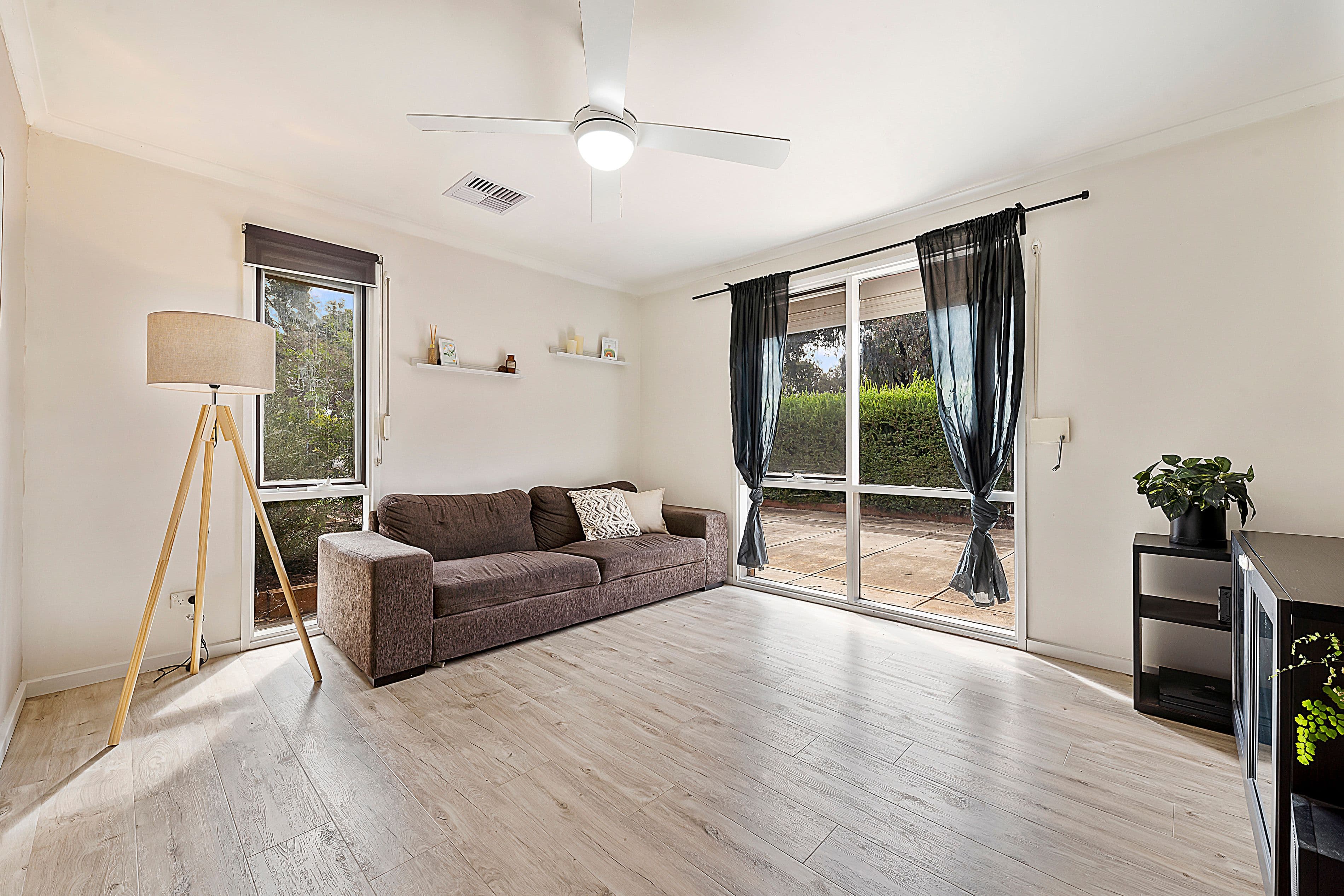 15 Salas Road, Parafield Gardens SA 5107, Parafield Gardens - Thumbnail 5
