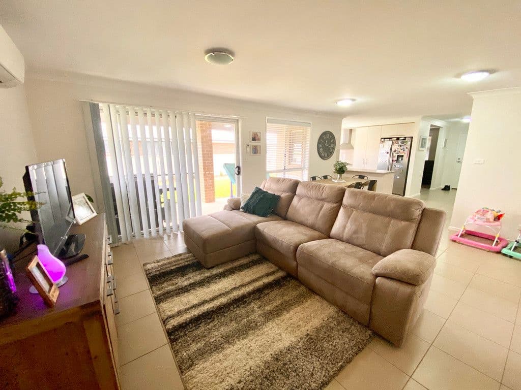 14 John Girdham Place, Forbes NSW 2871, Forbes - Thumbnail 2