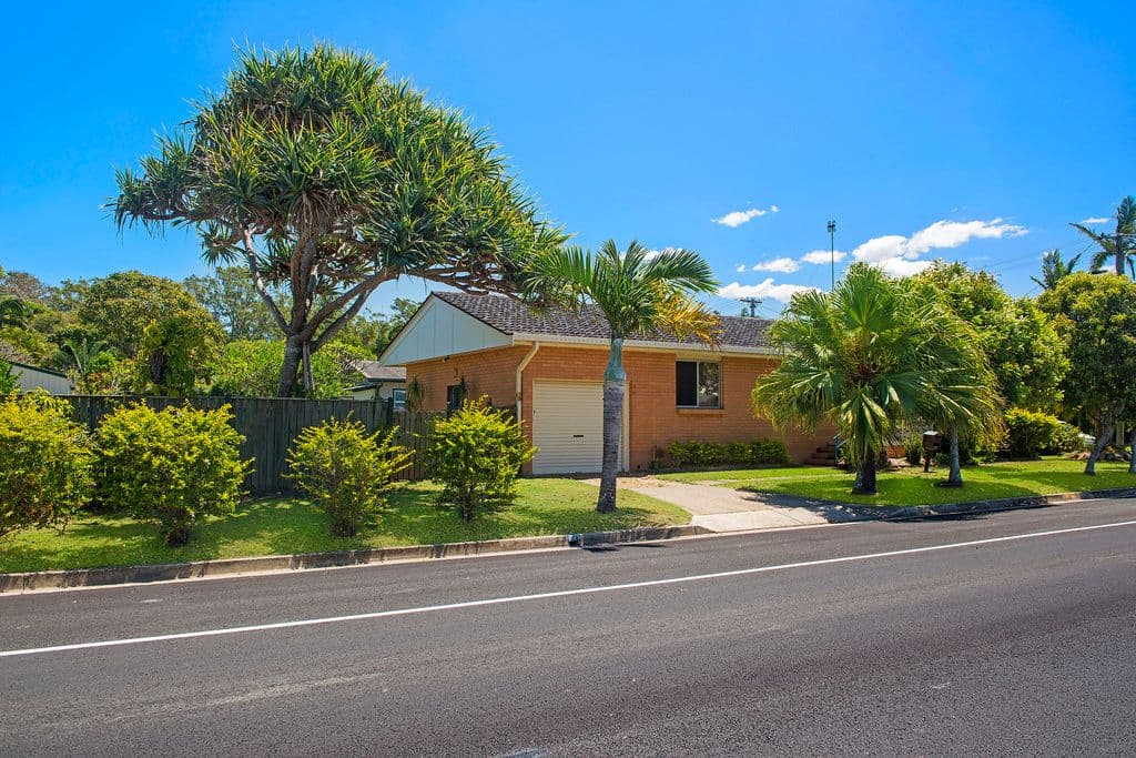 56 Manus Avenue, Palm Beach QLD 4221, Palm Beach - Thumbnail 6