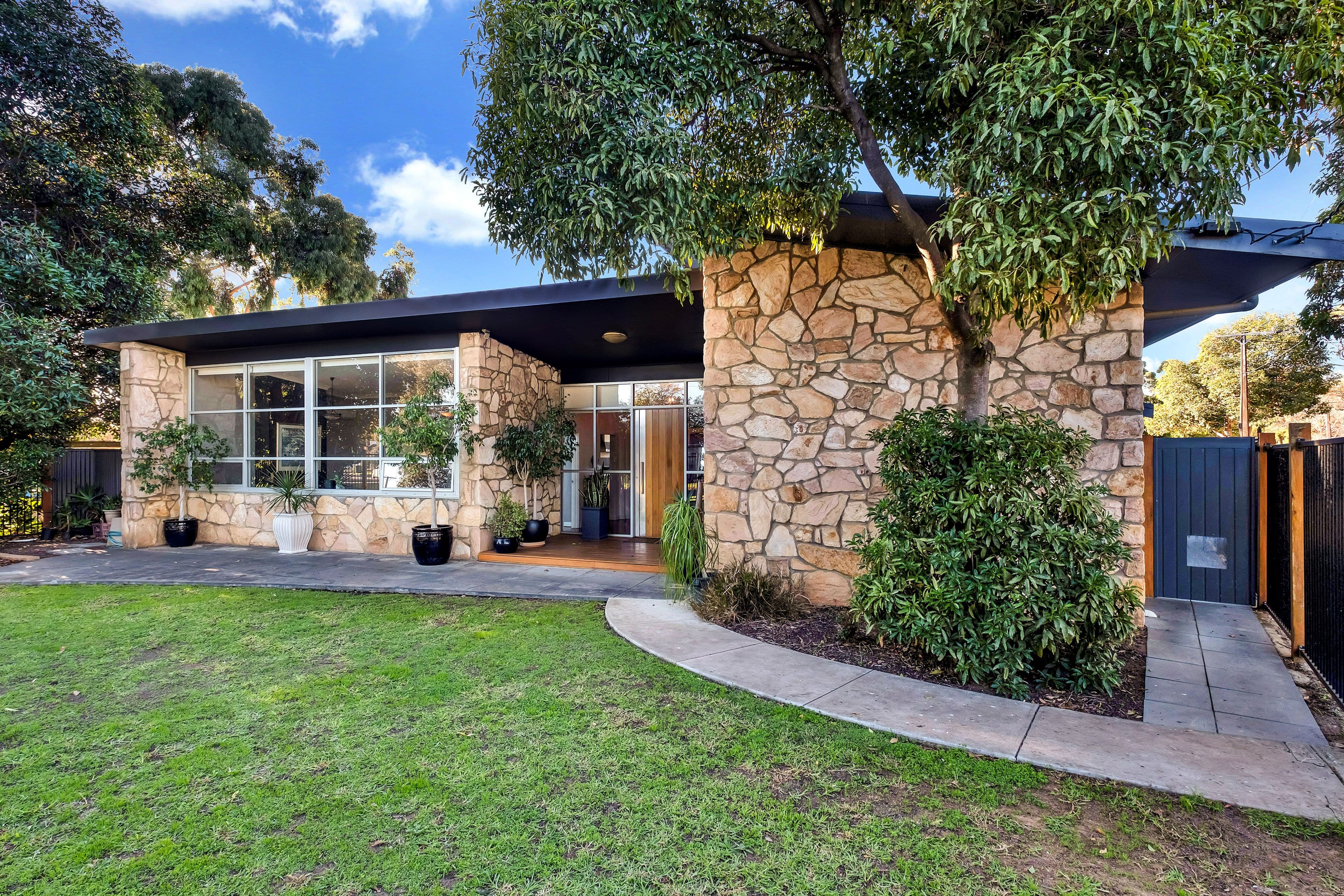 5 Tait Avenue, Marion SA 5043, Marion - Thumbnail 2
