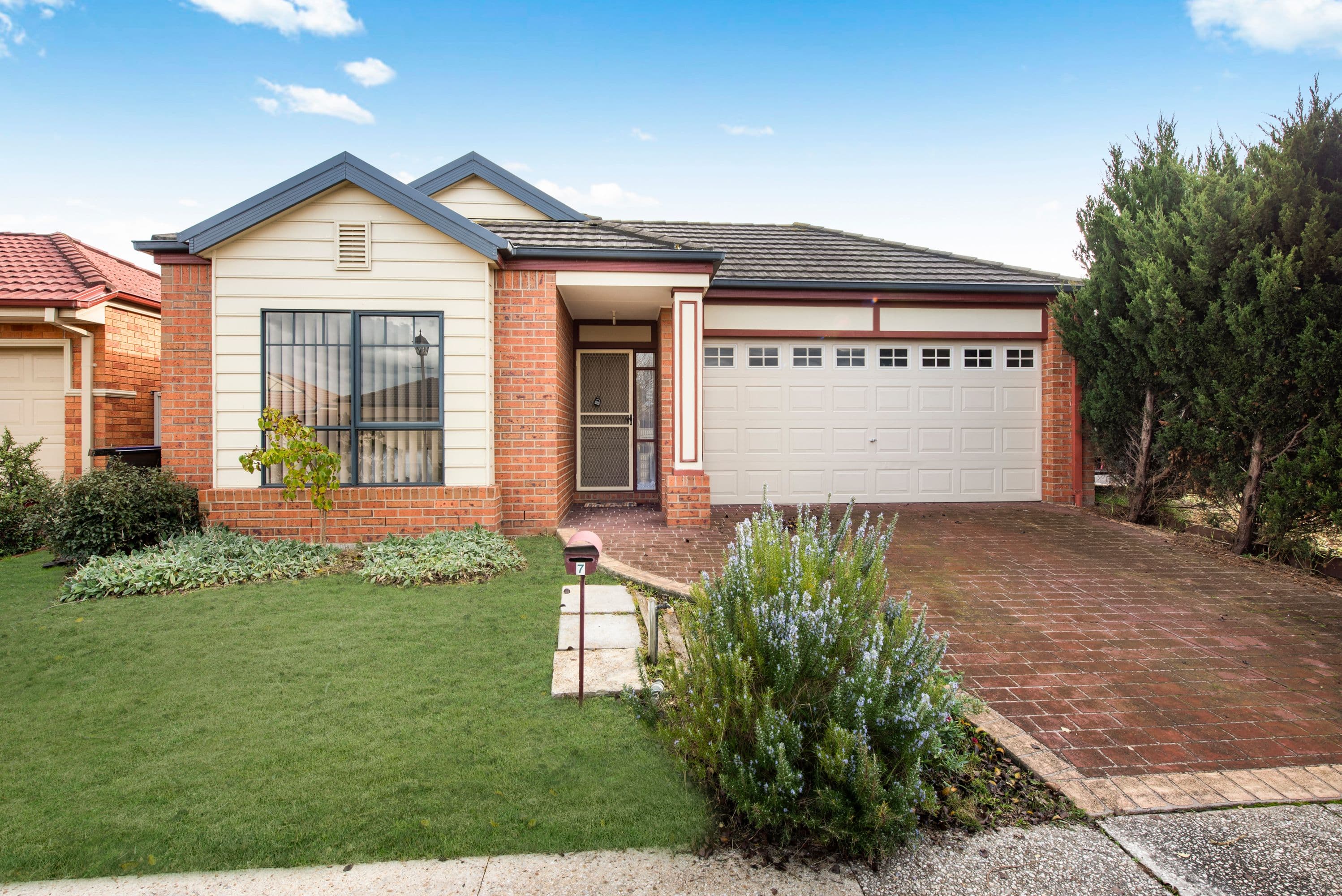 7 Benambra Close, Pakenham VIC 3810, Pakenham - Image 1
