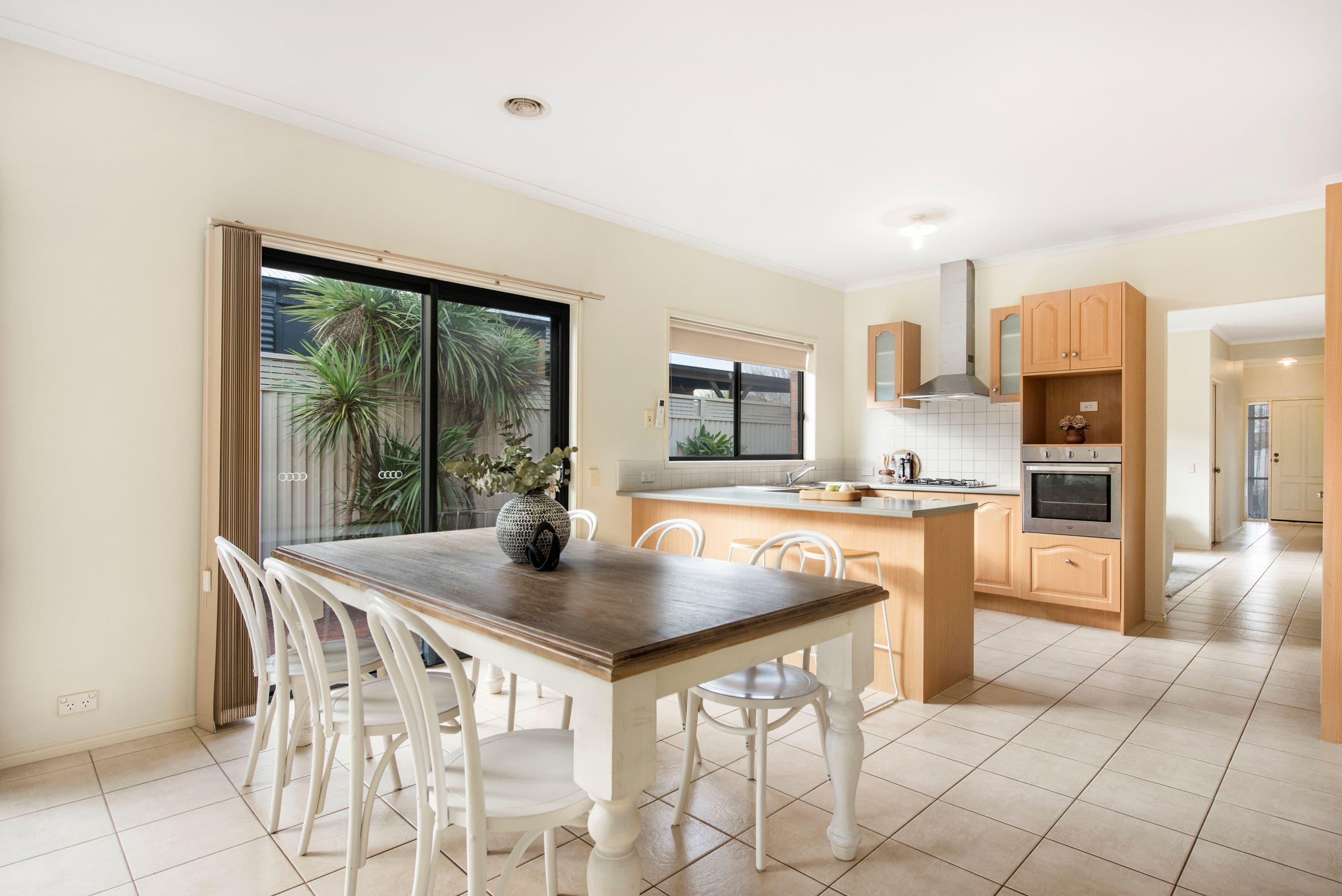7 Benambra Close, Pakenham VIC 3810, Pakenham - Thumbnail 5
