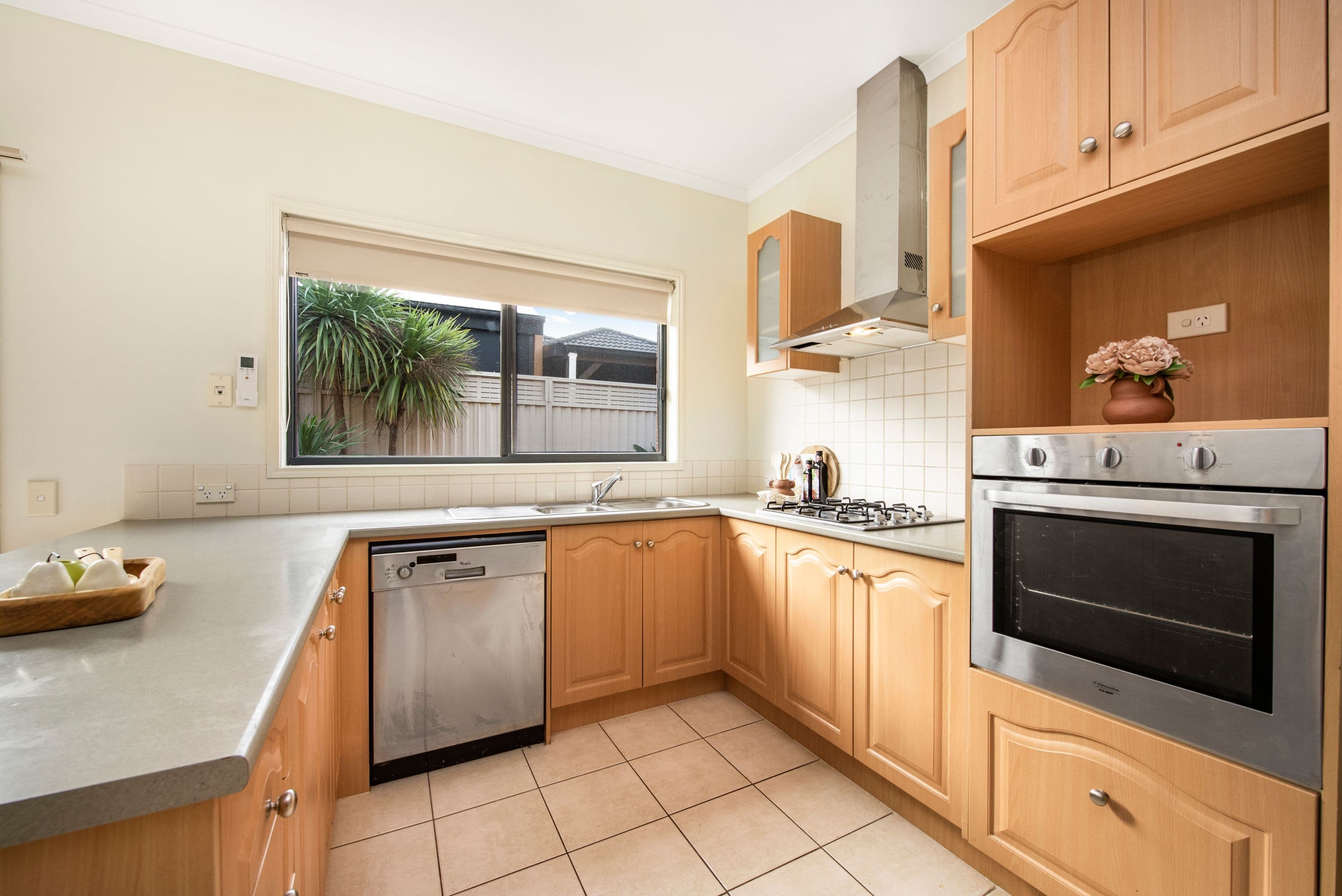 7 Benambra Close, Pakenham VIC 3810, Pakenham - Thumbnail 6
