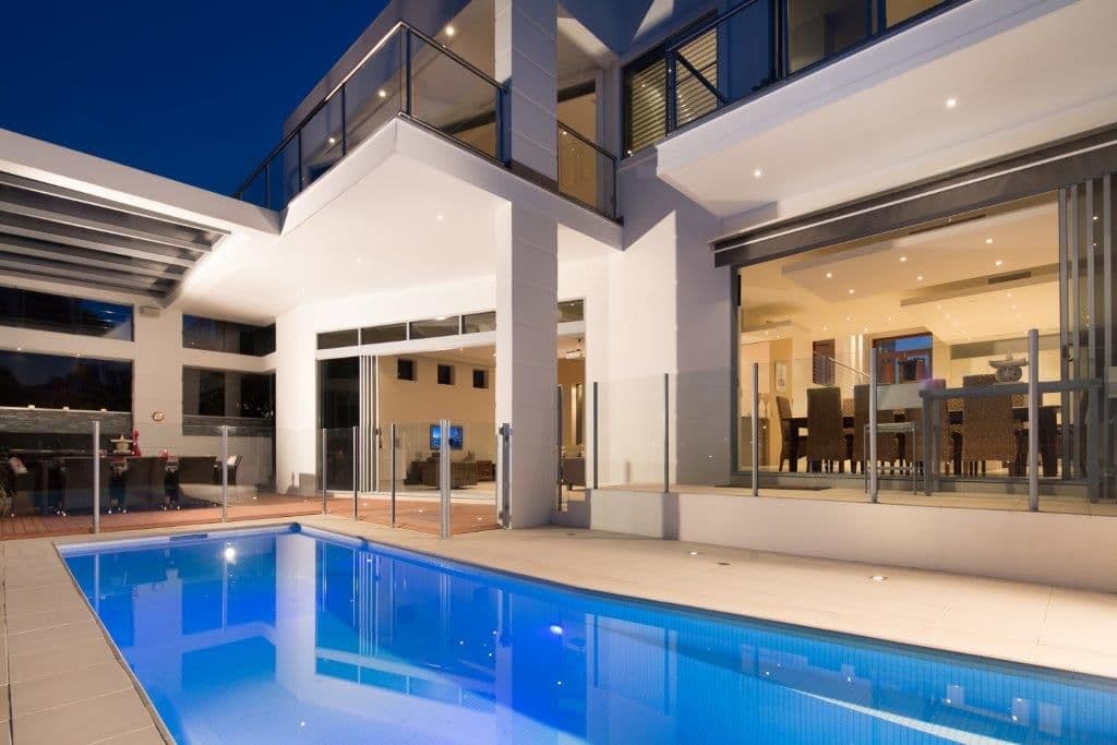 19 Neptune Court, SURFERS PARADISE QLD 4217, Surfers Paradise - Thumbnail 2
