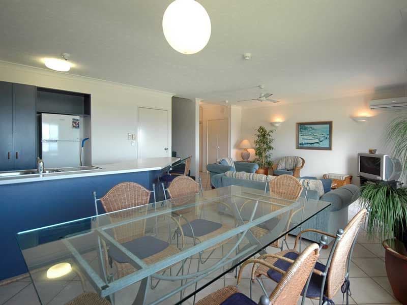 76 Dunbar Street, Margate, Margate - Thumbnail 2