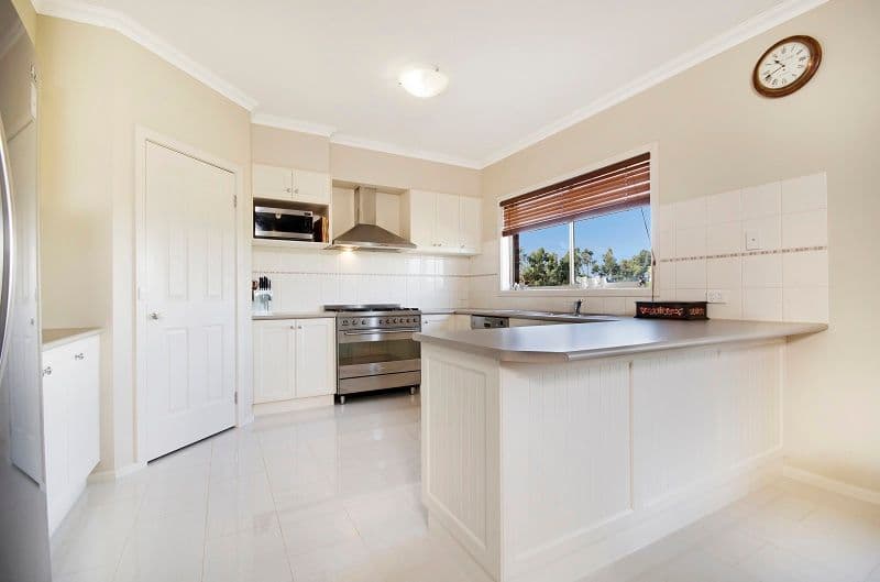 203 Burnside Road, Bannockburn VIC 3331, Bannockburn - Thumbnail 2