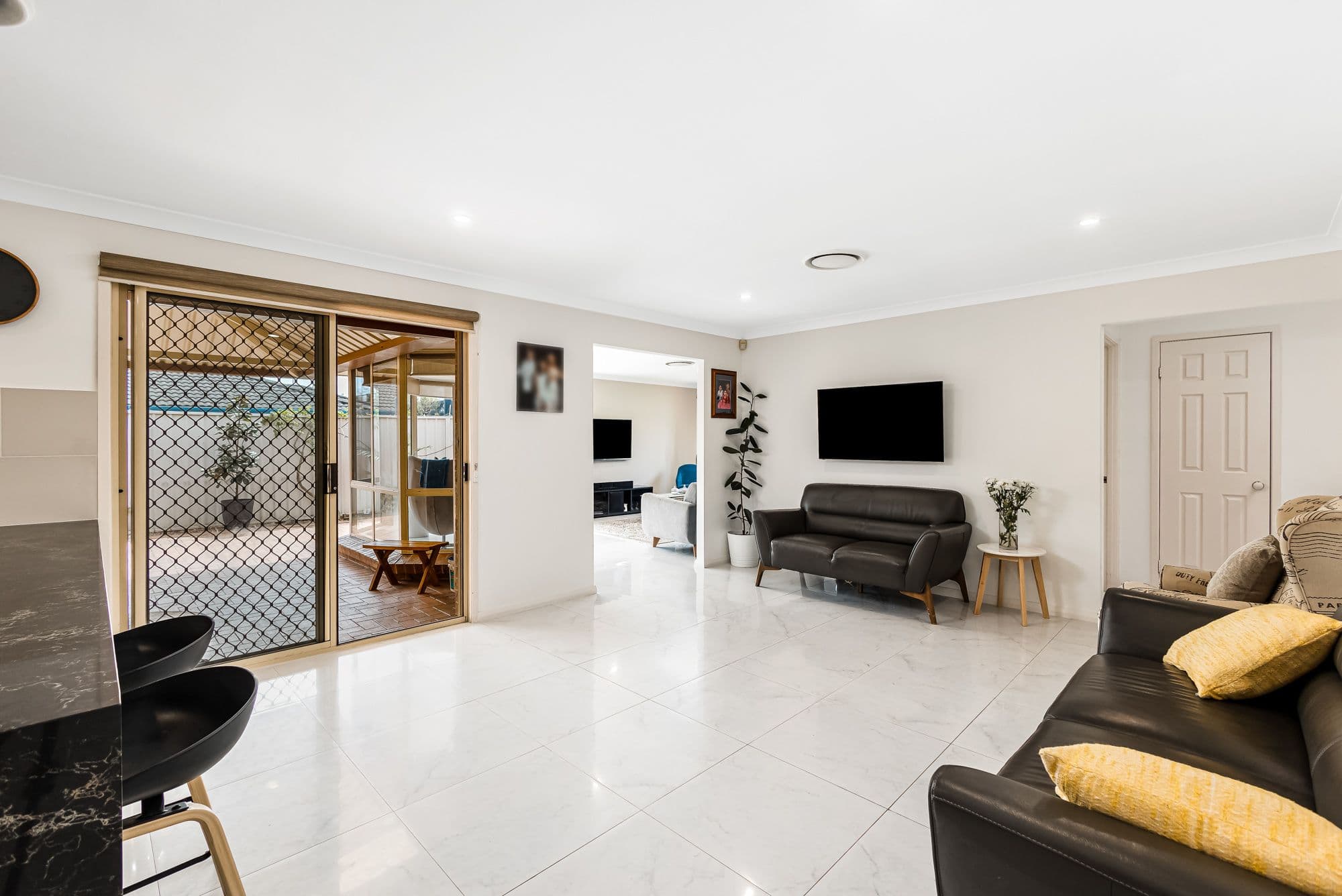 14 Falcon Crescent, Claremont Meadows NSW 2747, Claremont Meadows - Thumbnail 3